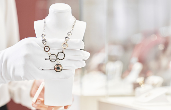 Как правильно выбирать золотые украшения: советы, факты и распространённые ошибки